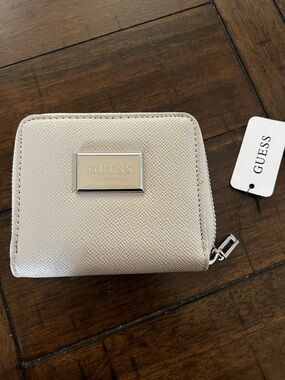 GUESS Metallic Pearl Zip-Around Mini Wallet